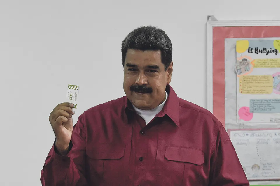 Maduro AA Carlos Bacerra