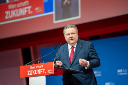 55229353494 30e1752dff c