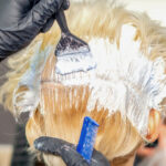 SAC BOYA FREE hair stylist dyeing hair woman