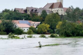 2350147 opener 895973 wetter hochwasser noe katastrophengebiet o