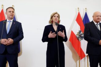 Buyuk HUKUMET BKARegina Aigner