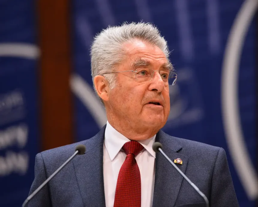 Heinz Fischer AA 4