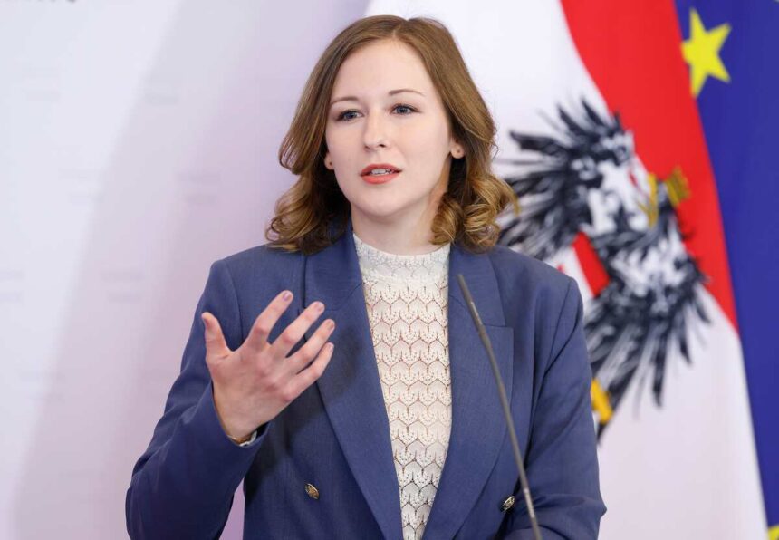 Plakolm BKA Regina Aigner AIG8753 Kopie